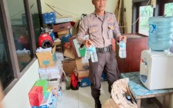 Digerebek Polisi, Miras Jenis Sopi di Merauke Dijual Secara Online