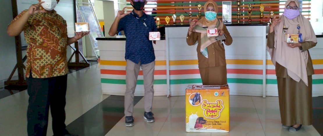 Senin (27/4/2020) lalu, Resseller Super Goat Parepare, Idham dan Alfiansyah Anwar mewakili Distributor area Sulawesi Selatan, telah menyerahkan bantuan 