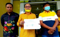 Kaswadi Razak Kawal Supriansa Serahkan Syarat Dukungan Calon Ketua Golkar Sulsel