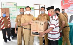 Bupati Takalar serahkan Bantuan Pemberdayaan kepada Masyarakat Lagaruda