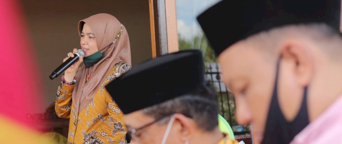 Legislator PKB Maros, Muliati, berorasi pada kampanye dialogis Tahfidz di Kuri Caddi, kemarin.