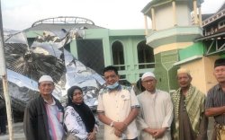 Respons Cepat, Tajerimin Ganti Kubah Masjid yang Rubuh di Mandai