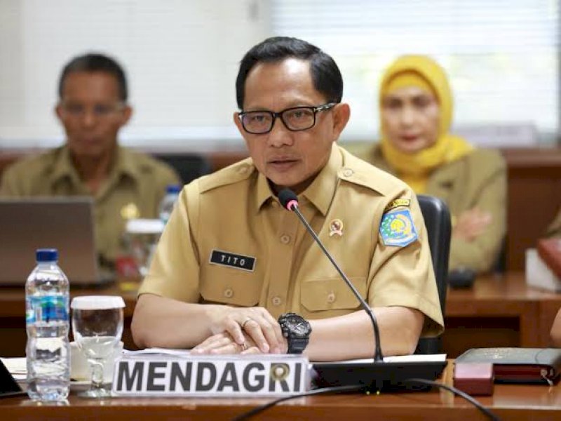 Tito Ungkap Ada Paslon Pilkada Taruh Orang Kepercayaan di KPU hingga Bawaslu