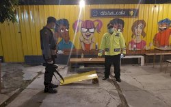 Tolong Pria yang Hendak Bunuh Diri, Polisi Terjatuh dan Patah Tangan