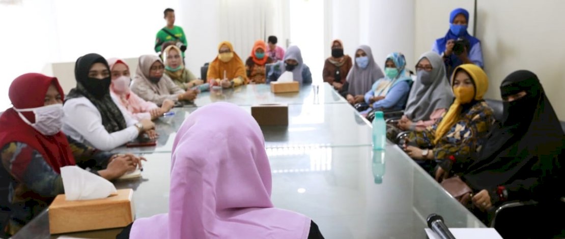 Rapat TP PKK Kota Makassar.