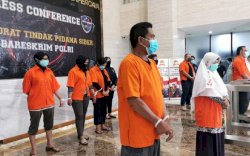 Ini Bukti-bukti yang Bikin 9 Tokoh KAMI Jadi Tersangka