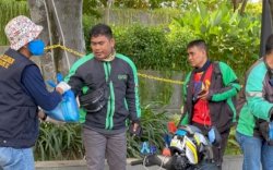 Forgame SC FEB UMI, Bagikan Masker dan Sembako ke Warga