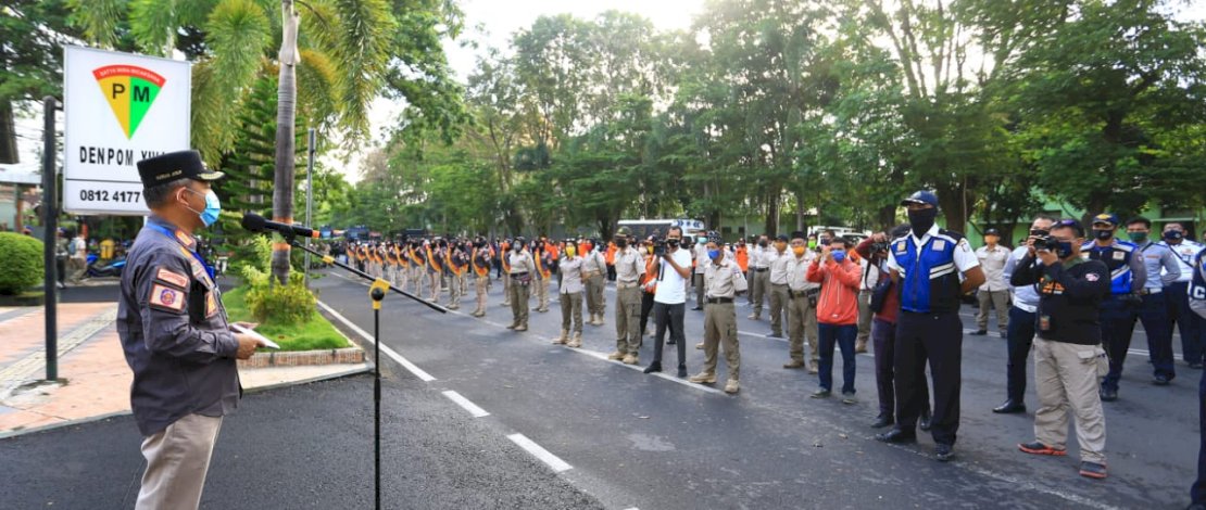 Disinfektan Massal Resmi Dimulai, Pemkot Makassar Libatkan Tiga Ribu Personil Disinfektan Massal Resmi Dimulai, Pemkot Makassar Libatkan Tiga Ribu Personil