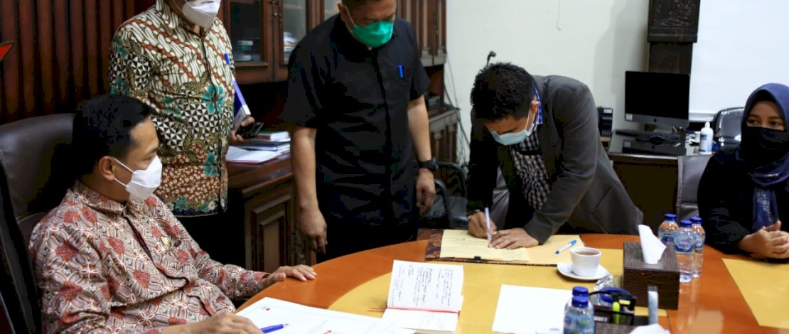 Penandatanganan adendum NPHD untuk Pilkada 2020.