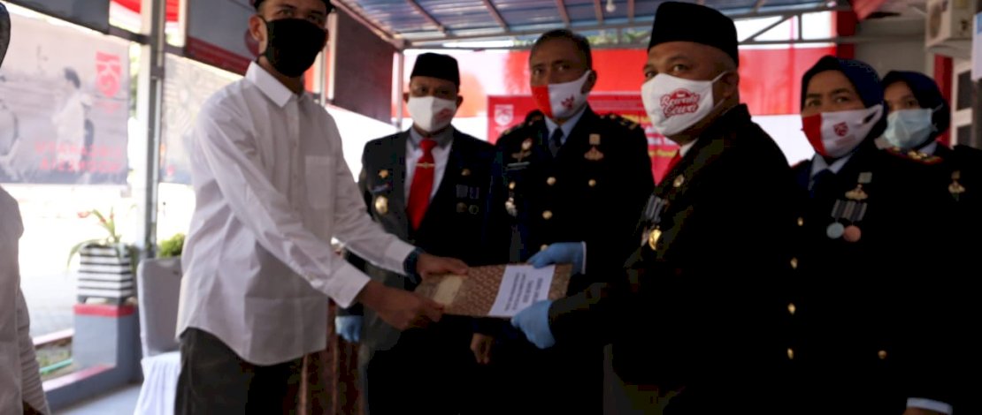 Beberapa warga Binaan mendapatkan remisi dalam rangka menyambut HUT kke-75 RI.