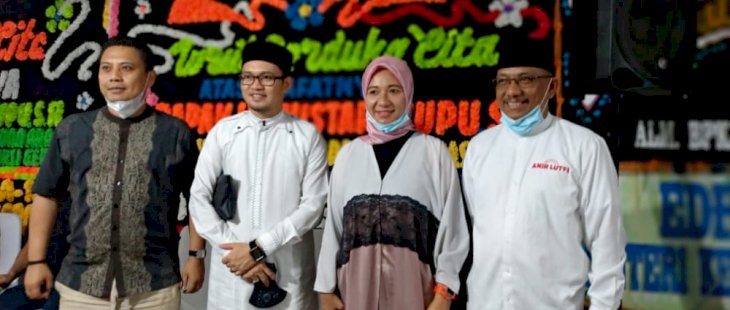 Hadiri Takziah Mertua Iwan Aras, Anir: Almarhum Panutan Bagi Keluarga