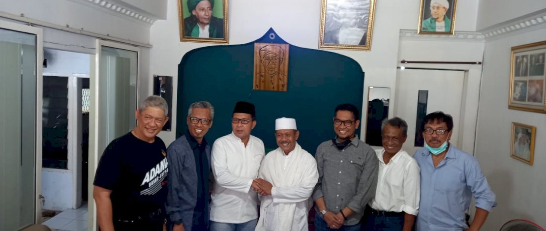 Danny Pomanto dan rombongan berbincang hangat dengan Puang Makka.