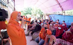 Respons Keluhan Warga, Anir-Lutfi Bakal Sediakan Pupuk Kualitas Bagus dengan Harga Pasar