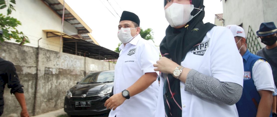 Munafri Arifuddin saat berkampanye di  lorong 56 RT3/RW3, Jalan Sungai Limboto, Kelurahan Pisangan Selatan, Rabu (7/10/2020).