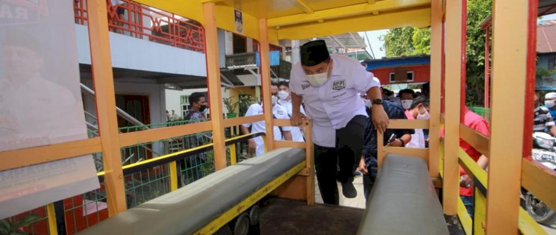 Kampanye Dialogis Dibatasi, Appi Naik Bentor Keliling Temui Warga Barrang Lompo