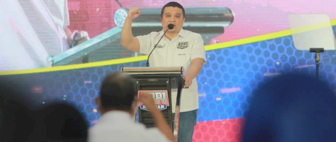 Terus Mengalir, Erwin Aksa Lantik 38 Relawan Baru Pemenang Appi-Rahman