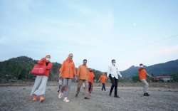 Diintimidasi Tak Dapat PKH, Warga Kampung Baru Mengadu ke Tim Anir-Lutfi