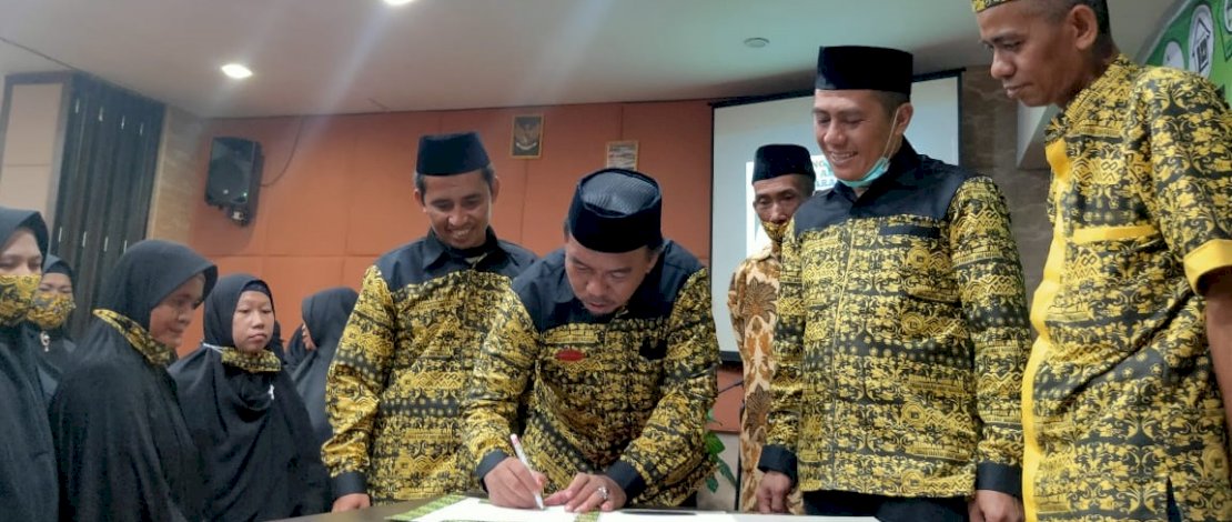 Syamsu Rizal di acara pelantikan pengurus Lembaga Harapan Umat.