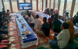 Anir-Lutfi dan Relawan Nobar Film Bunda