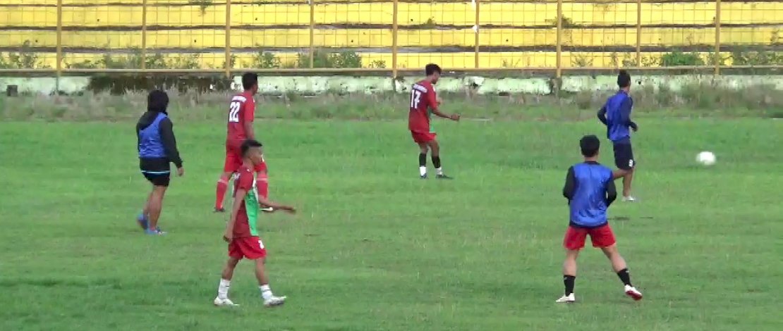 Suasana latihan di Stadion Gelora BJ Habibie, Parepare.