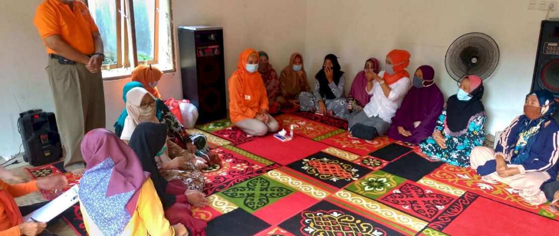 Calon Bupati Pangkep, Andi Nirawati saat berkampanye.