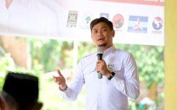 Adnan-Kio Komitmen Lanjutkan Pelebaran Jalan Poros Malino