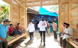 Warga Dataran Tinggi Urus KTP, KK Hingga SIM, Adnan: Di Kantor Kecamatan Saja