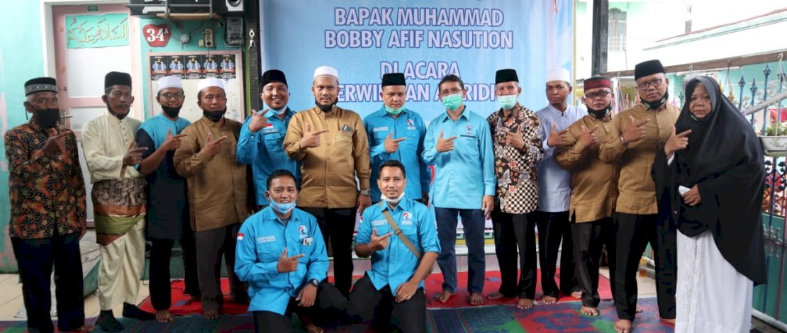 Pengurus DPW Partai Gelora Sumut dan DPD Gelora Medan bersama Kelompok Perwiritan Ar Ridho, Minggu (8/10/2020).