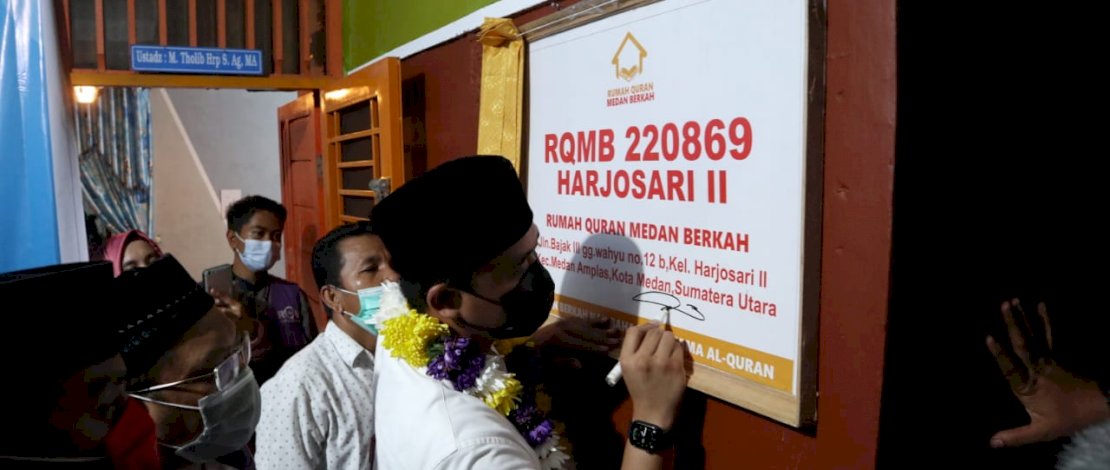 Bobby Nasution menghadiri peresmian RQMB di Kelurahan Harjosari, Kecamatan Medan Amplas, Kota Medan, Senin (9/11/2020)