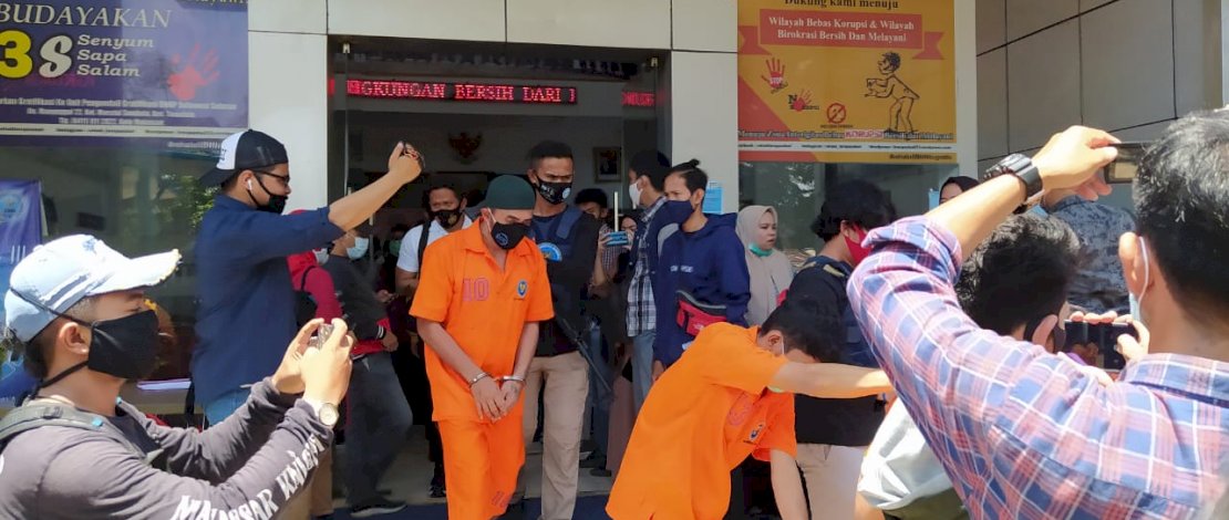 Para pelaku peredaran ganja seberat 2 kilogram diamankan BNNP Sulsel dari Sumatera Utara.
