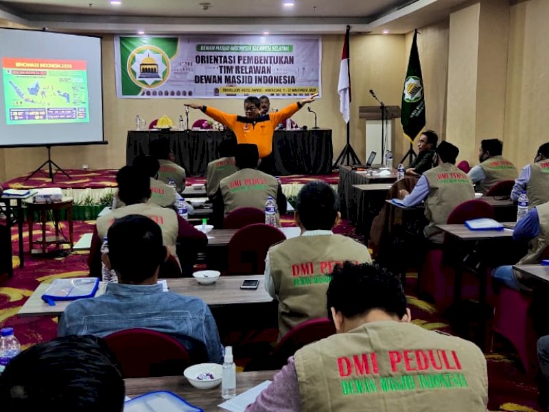 Tingkatkan Profesionalisme Amil di Lingkungan Masjid, DMI Sulsel Gelar Orientasi Pengelolaan ZISWAF