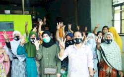 Kampanye di Daya, Istri Fadli Ananda Disambut Ibu-Ibu Pendukung Dilan