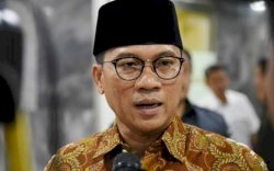 Jokowi Tak Soalkan Pasar Ramai, DPR: Longgarkan Juga Rumah Ibadah