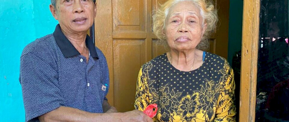 Penyaluran zakat masjid khadijah.