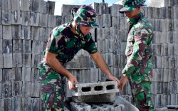 Gerak Cepat Zidam XIV Hasanuddin Bangunkan Rumah Basri Dg Sialle