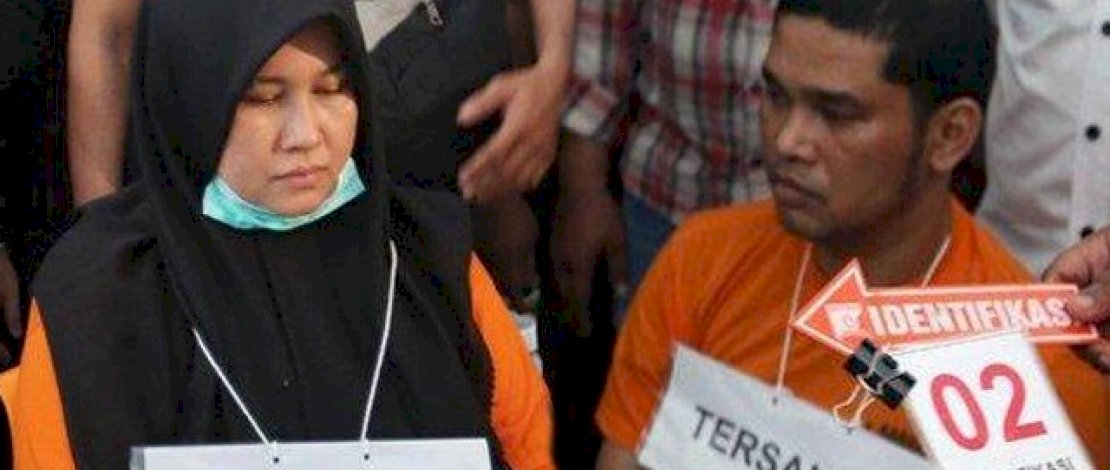 Zuraidah Hanun dan Jefri, tersangka pembunuhan terhadap hakim Jamaluddin. Zuraidah Hanun dan Jefri, tersangka pembunuhan terhadap hakim Jamaluddin.